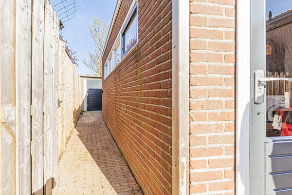 Medium property photo - Van Vollenhovenstraat 5, 3265 BX Piershil